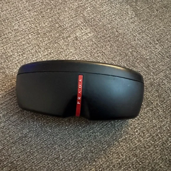 Prada Sunglasses - polarized. Like New! - Picture 4 of 5